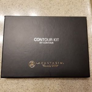 ANASTASIA BEVERLY HILLS Contour Kit